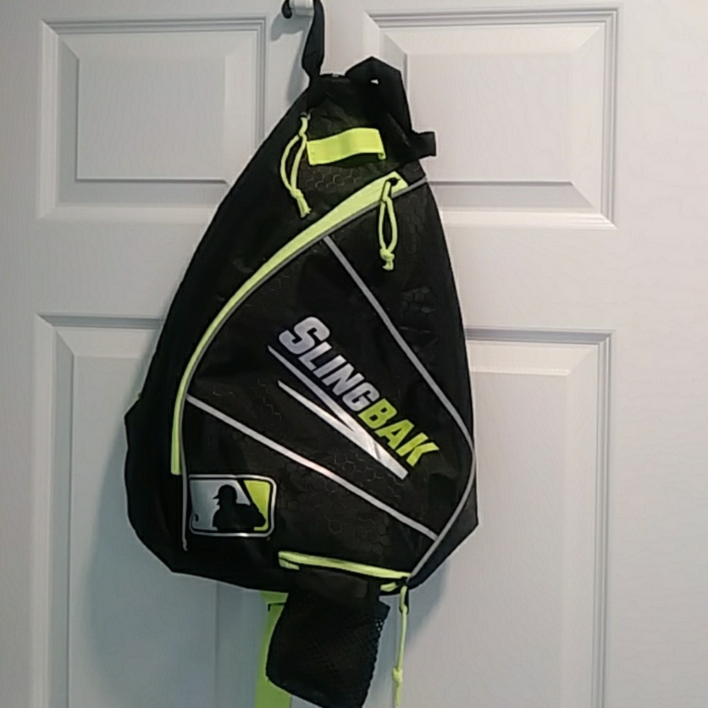 Franklin Slingbak baseball bag